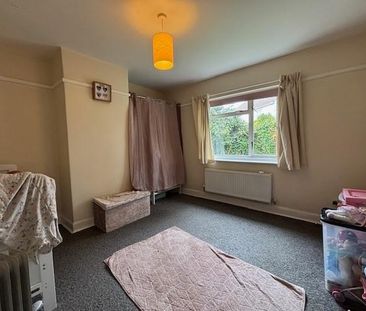 3 bedroom detached bungalow to rent - Photo 4