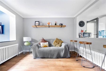 3 bedroom semi-detached house to rent - Photo 2