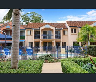 905/139 Scarborough Street, Southport, Qld 4215 - Photo 4