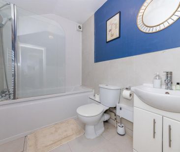 2 bedroom apartment to rent - Photo 4