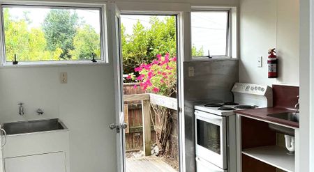 1/20 North Road, The Wood - Photo 5