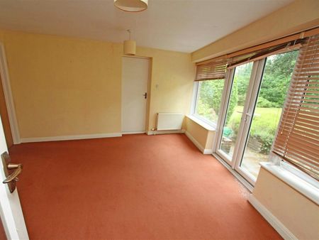 Detached house to rent on - Photo 4