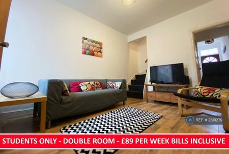 3 bedroom terraced house to rent - Photo 5