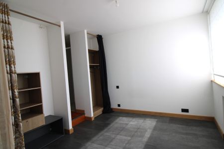 Location Appartement 4 pièces 124m² ST BRIEUC 22000 - Photo 2