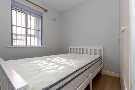 Apartment 87, Trinity Square, Townsend Street, Dublin 2, County Dublin - Photo 2