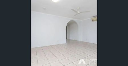 Spacious Family Home in a Prime Algester Location - Photo 2