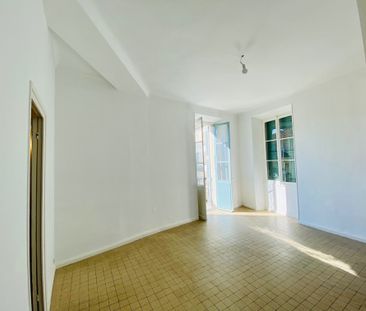 Location Appartement 3 pièces 74m² NICE 06000 - Photo 5