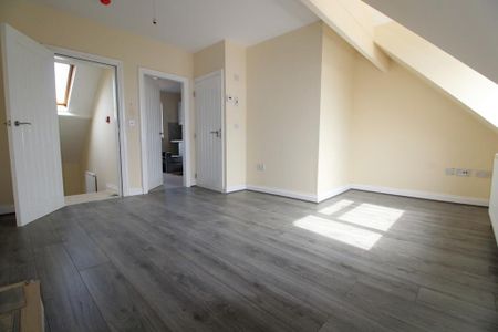 1 bedroom flat to rent - Photo 2