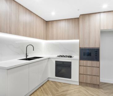 1 bedroom apartment located minutes away from Asquith Station - Photo 3