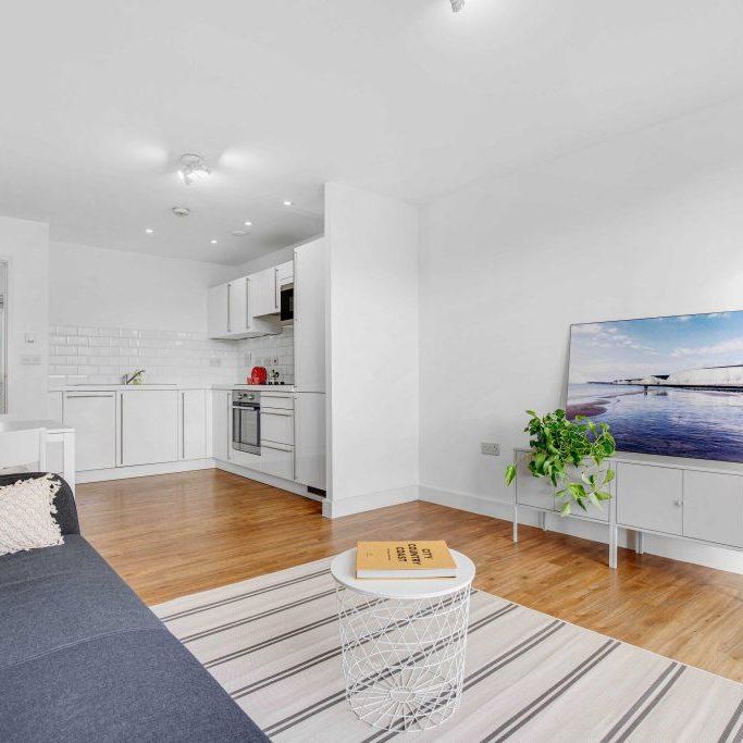 2 bedroom flat to rent - Photo 1