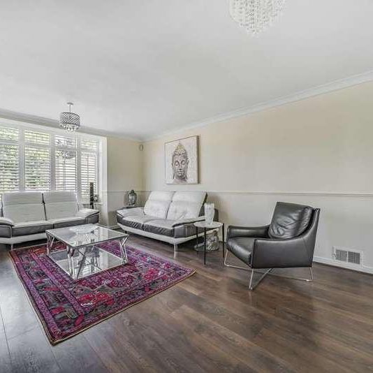 Kinnaird Close, Bromley, BR1 - Photo 1