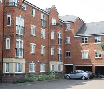 1 bed Apartment - To Let - Photo 4