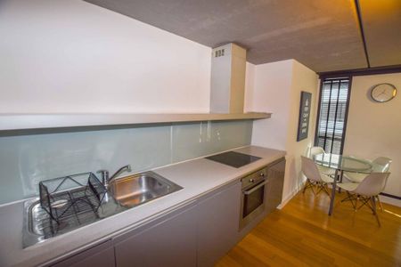 2 bedroom flat to rent - Photo 4