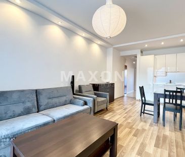 Warszawa, Wilanów, al. Aleja Rzeczypospolitej - Photo 2