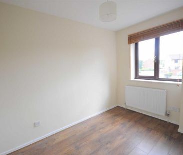 2 bedroom semi-detached house to rent - Photo 4