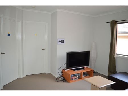 Your Comfortable Room Awaits in Clayton, near Monash University, Well-Maintained House! (Student Accommodation, Bills included) - Photo 2