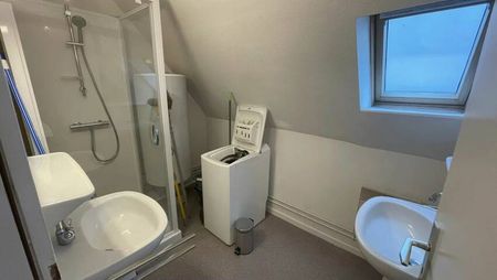 A LOUER - DUPLEX 3 PIECES MEUBLE - STRASBOURG NEUDORF - Photo 3