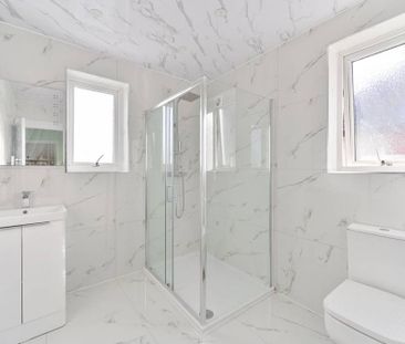 3 bedroom semi-detached house to rent - Photo 6