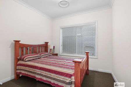 37 Carnelian Street - Photo 3