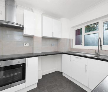 3 bedroom Flat To Let Total Size: 786 SQ FT - Photo 2