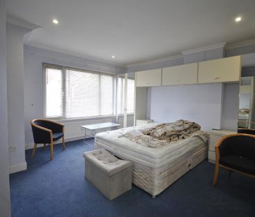 5 bedroom semi-detached house to rent - Photo 6