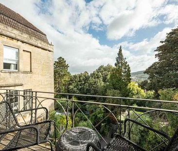 Belvedere, BA1 - Photo 6