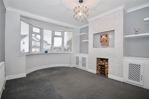 Granton Avenue, Upminster - Photo 1