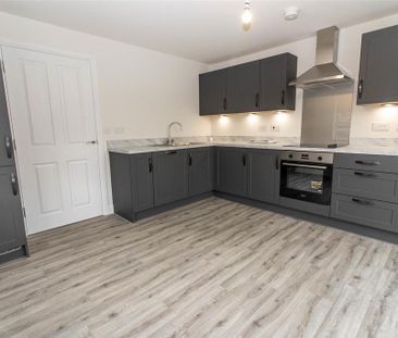 3 bedroom semi-detached house to rent - Photo 6