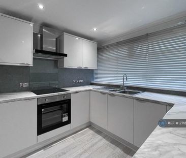 3 bedroom end of terrace house to rent - Photo 6