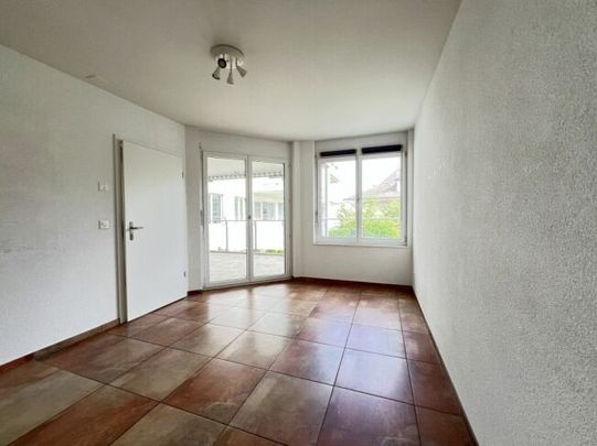 4.5-room light-flooded apartment with a 30 m2 balcony on the 2nd floor - Photo 1