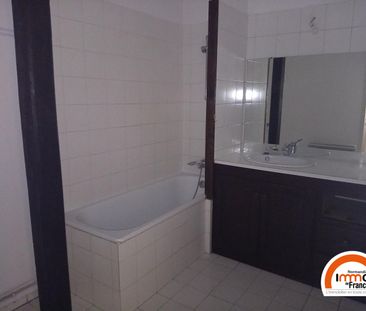 Location Appartement 4 pièces 96m² - Photo 2