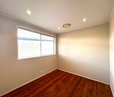 Convenient Family Living in a Peaceful South Penrith Location - Photo 6