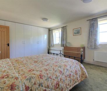 1 bedroom detached house to rent - Photo 3