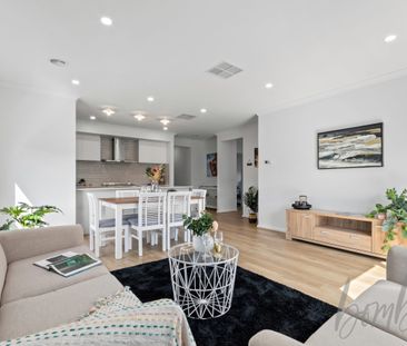 MODERN FAMILY HOME AND PERFECT LOCATION - Photo 6