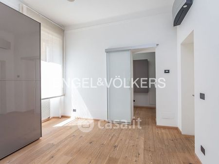 Appartamento in Affitto in Via Eleonora Duse a Roma - Photo 4