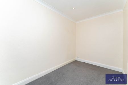 3 Bedroom Flat to rent - Photo 2