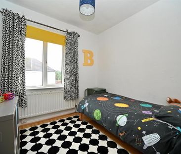 10 Ailesbury Crescent, Belfast, BT7 3EZ - Photo 6