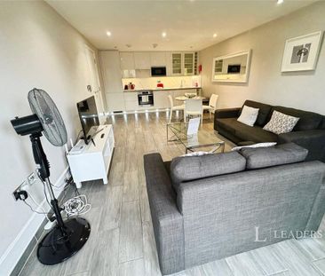 2 bedroom house to rent - Photo 1