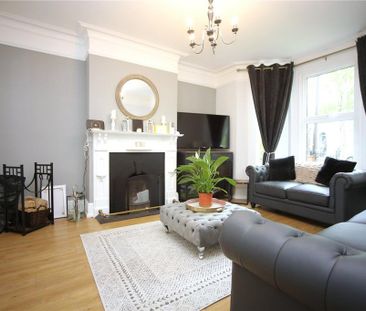 4 bedroom semi-detached house to rent - Photo 2