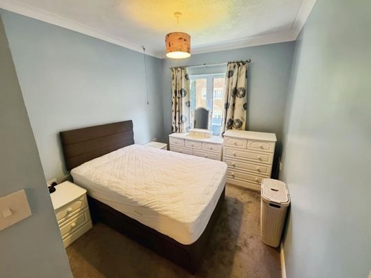 1 bedroom Flat To Let Total Size: 571 SQ FT - Photo 1