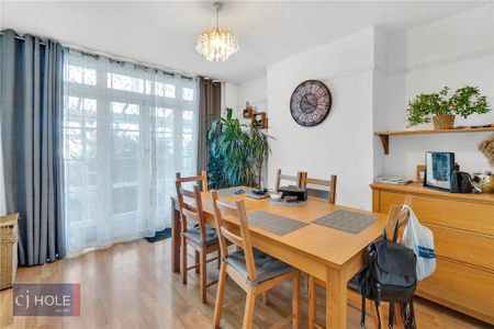 3 bedroom terraced house to rent - Photo 3