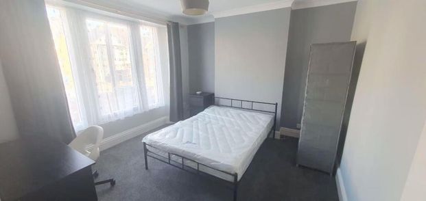 Hanham Road, Hanham, Bristol - Photo 1