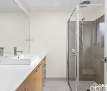 Great Family 3 Bedroom Home in Chelsea Heights cul-de-sac. - Photo 6