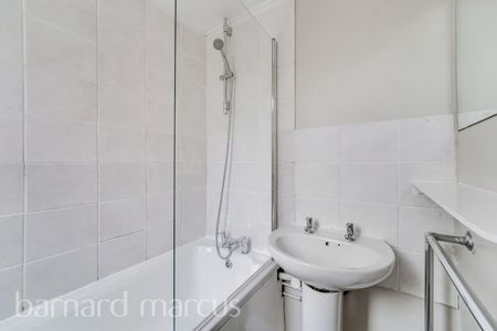 St Benets Grove, Carshalton - Photo 5