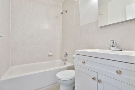 For Lease - 499 St Clarens Avenue Unit# Unit 2, Toronto, Ontario - Photo 2