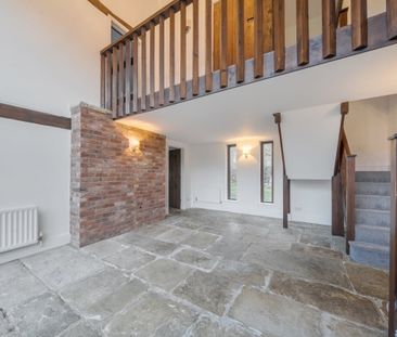 4 bedroom barn to rent - Photo 2