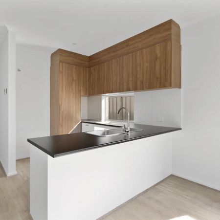 2/6 O'Connell Street - Photo 5