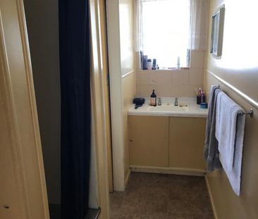 Tidy One Bedroom Unit with Central Location - Photo 6