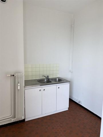 Location Appartement 1 pièce 31m² ANGERS 49100 - Photo 4