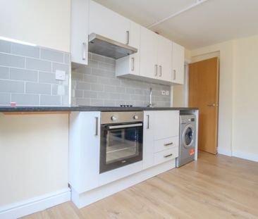 Crofts Street, Roath, Cardiff - Photo 5